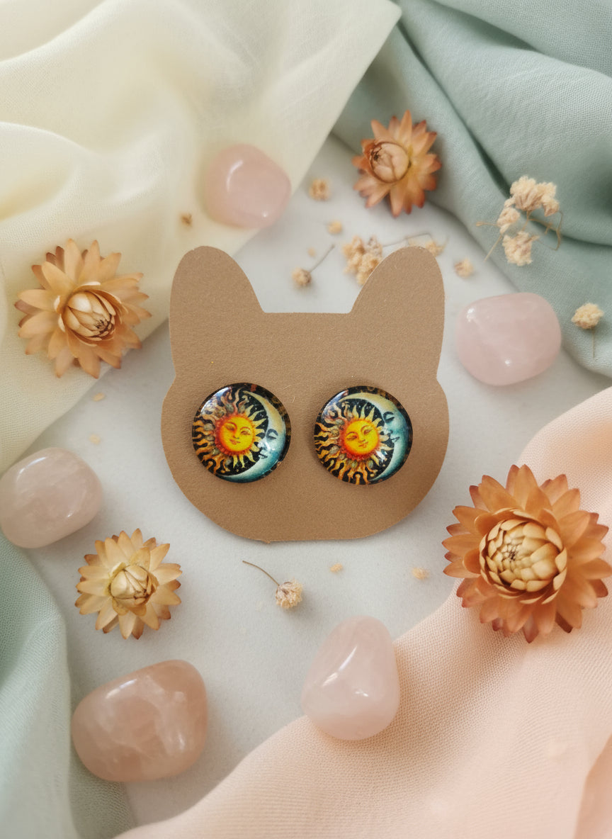 Cabochon Mystical Witchy Earring