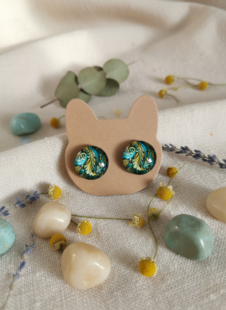 Cabochon Nature’s Whisper Earring