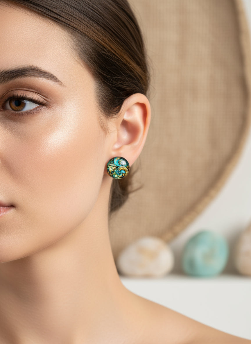 Cabochon Nature’s Whisper Earring