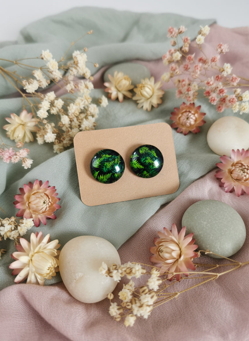 Cabochon Nature’s Whisper Earring