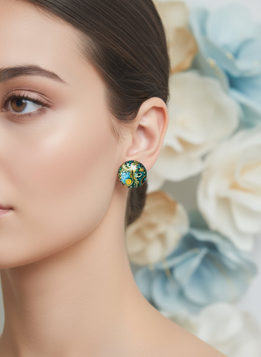 Cabochon Nature’s Whisper Earring