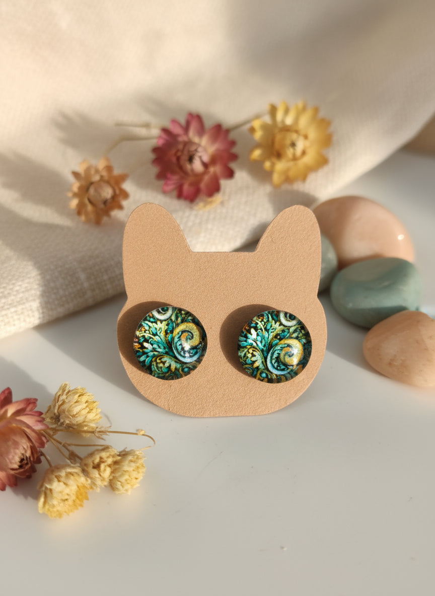 Cabochon Nature’s Whisper Earring