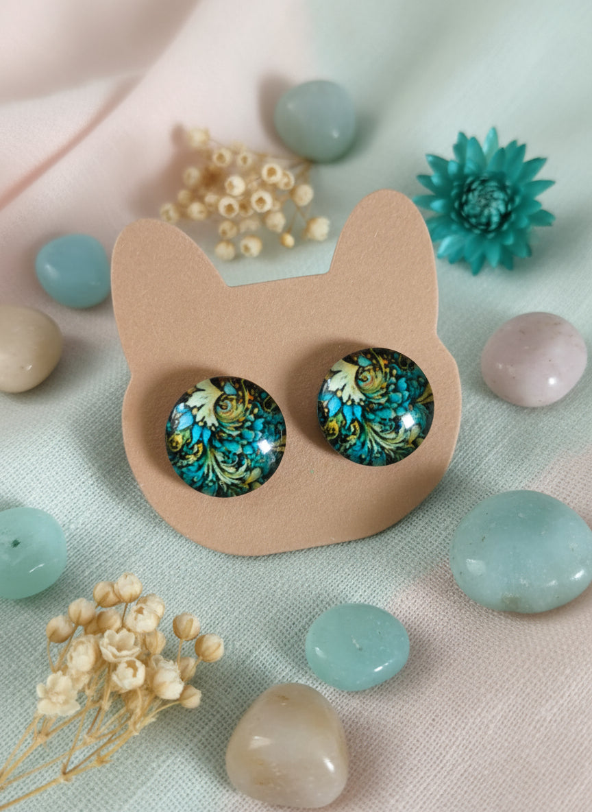 Cabochon Nature’s Whisper Earring