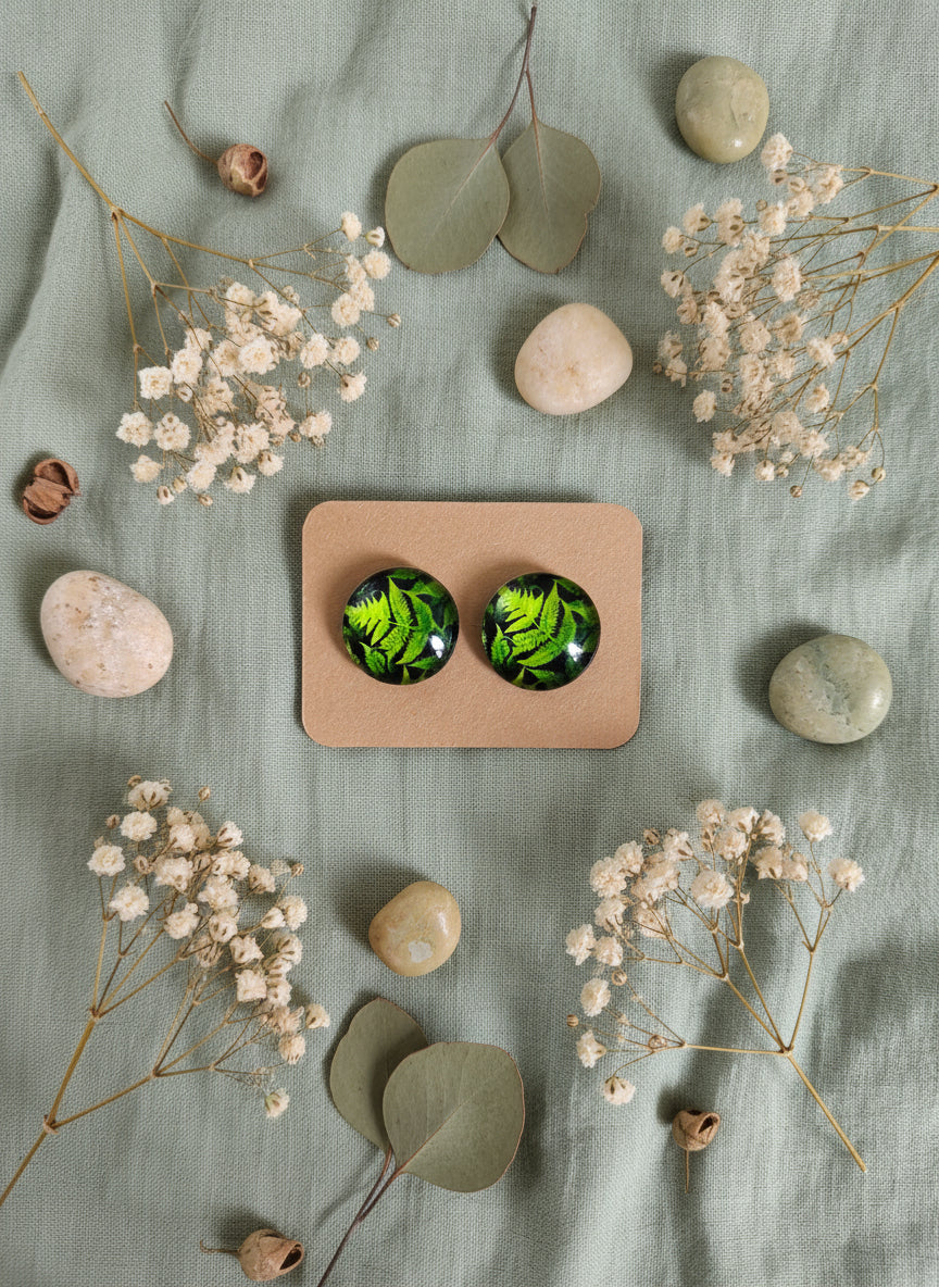 Cabochon Nature’s Whisper Earring