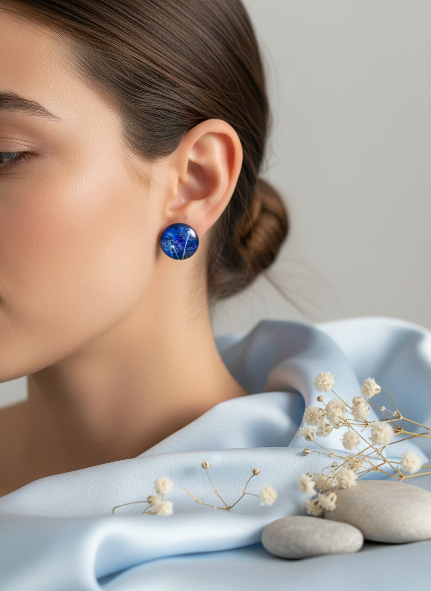 Cabochon Earring with Flower
