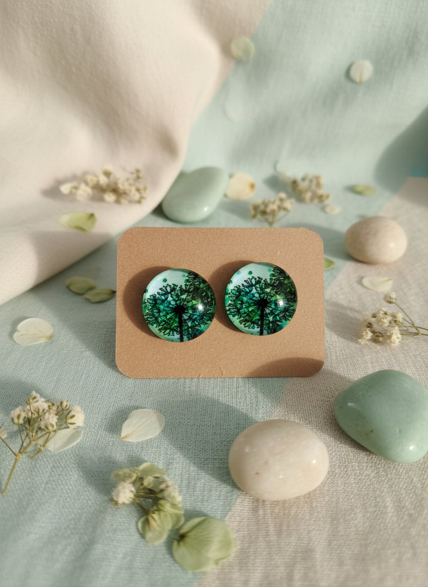 Cabochon Earring with Flower