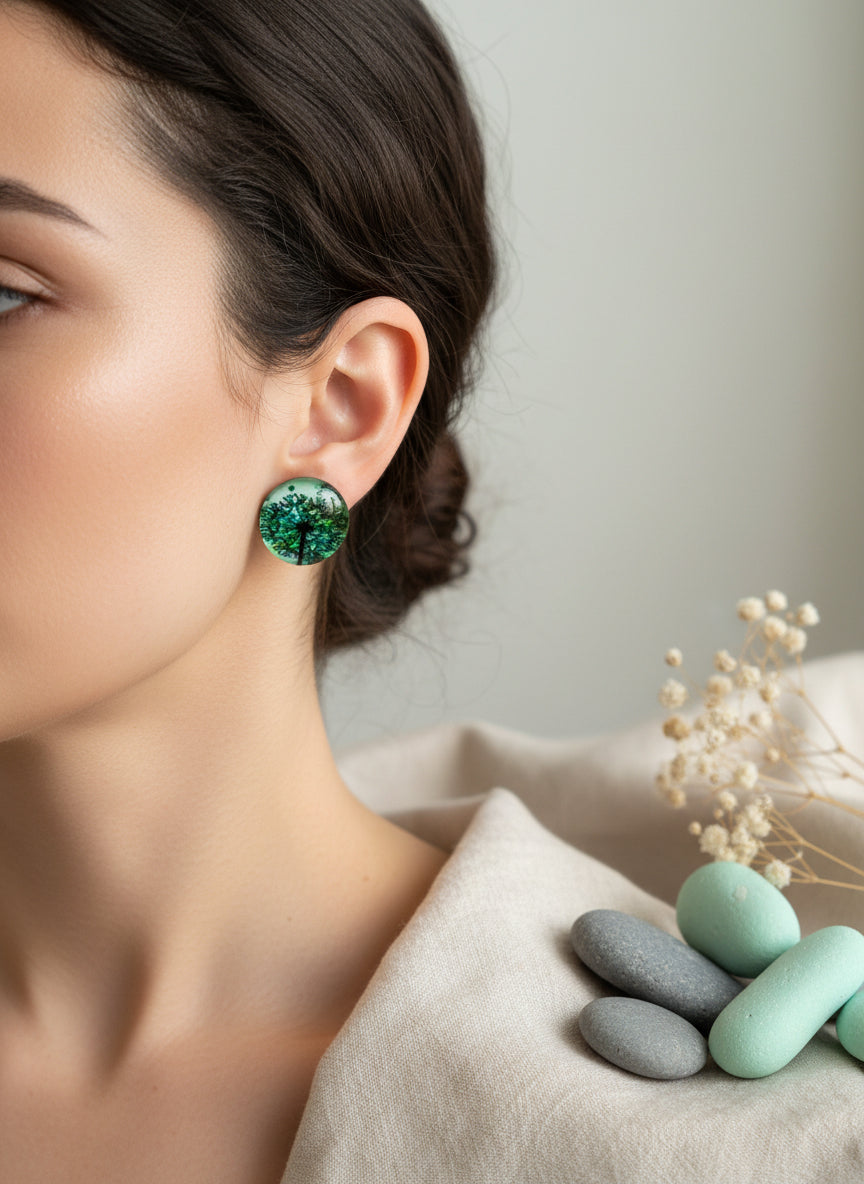 Cabochon Earring with Flower