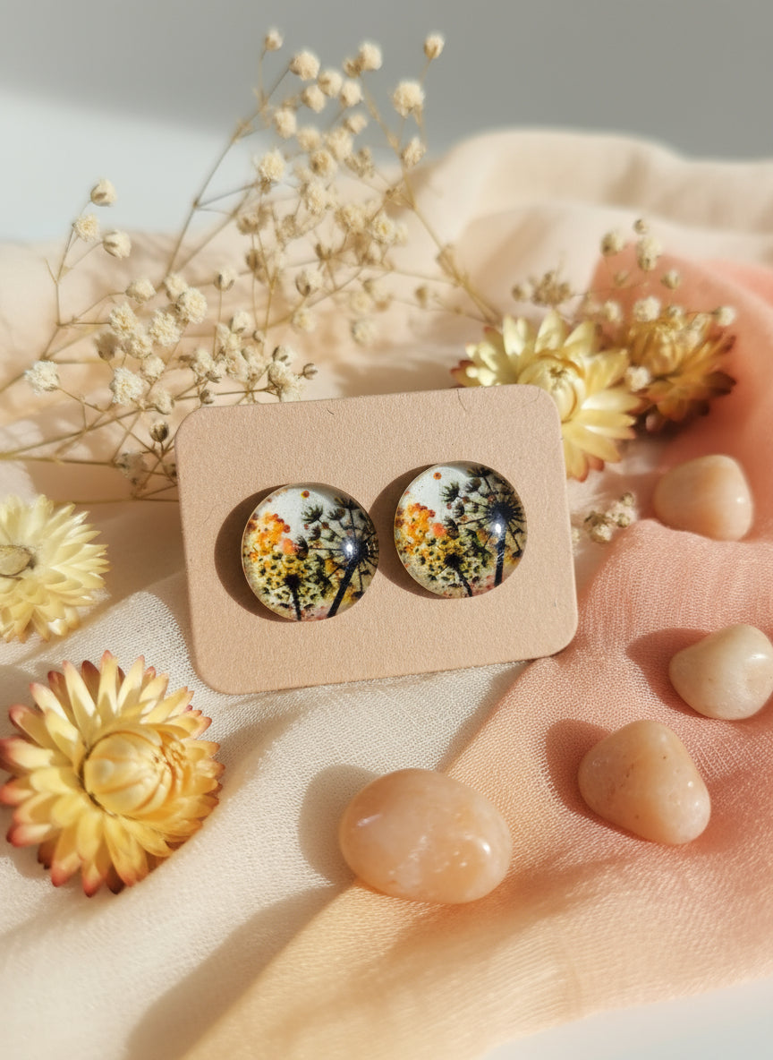 Cabochon Earring with Flower