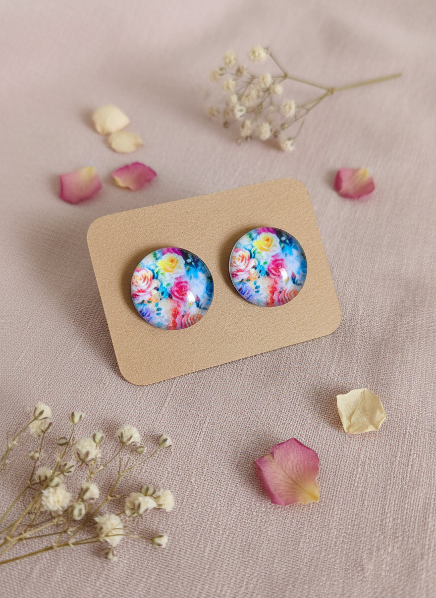 Cabochon Earring with Flower