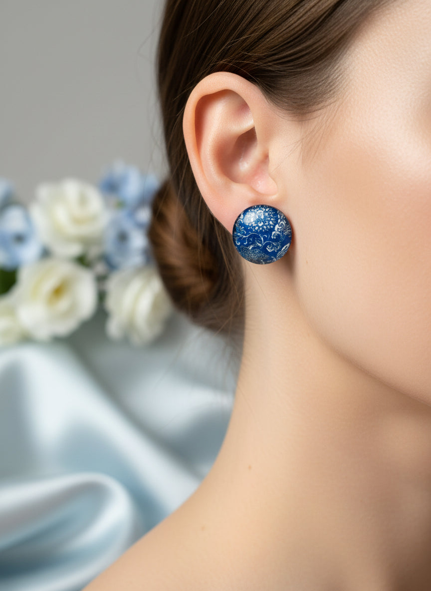 Cabochon Earring with Flower