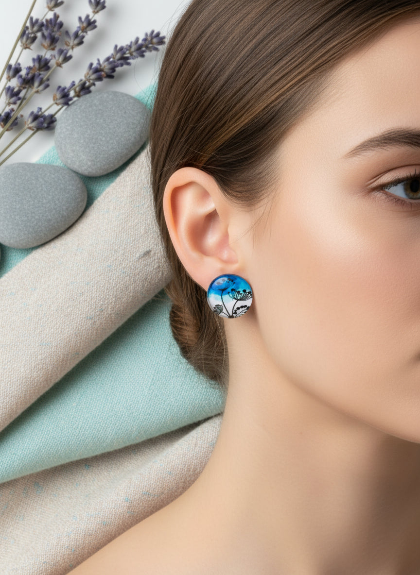 Cabochon Earring with Flower
