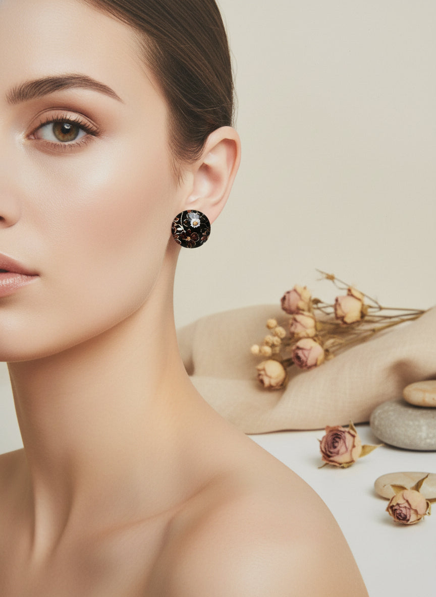 Cabochon Earring with Flower