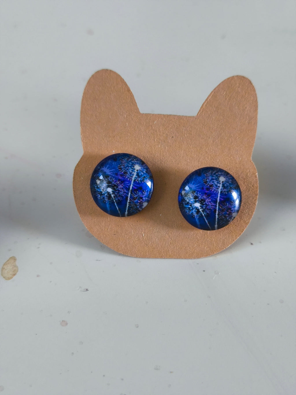 Cabochon Earring with Flower