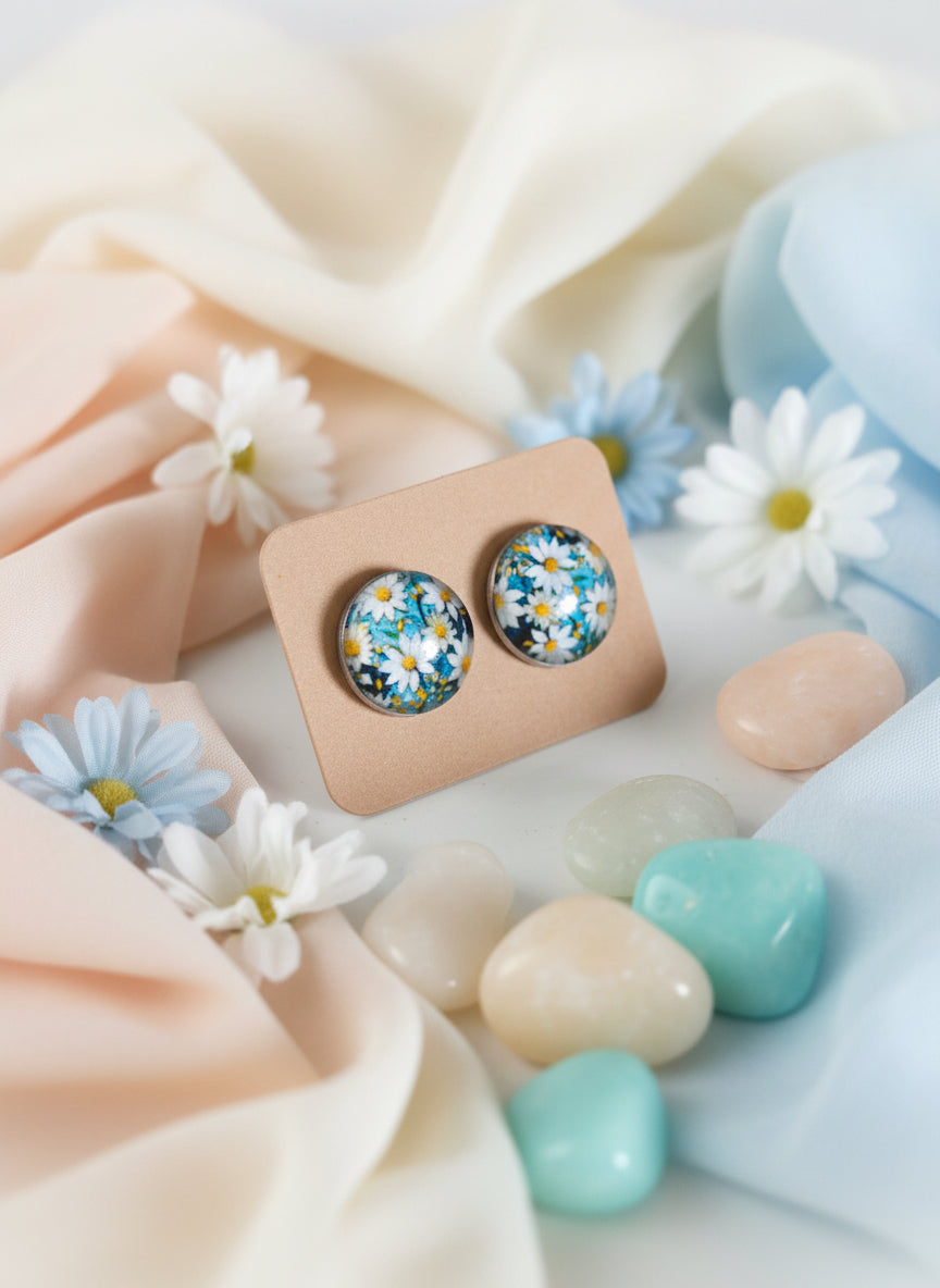 Cabochon Earring with Flower