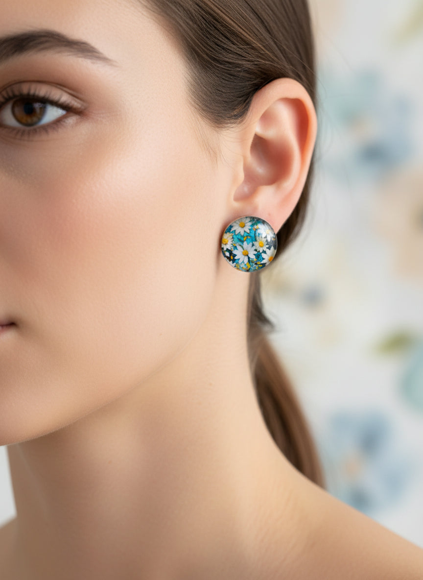 Cabochon Earring with Flower