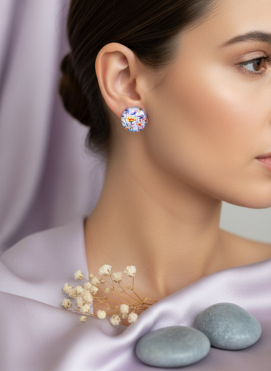 Cabochon Earring with Flower