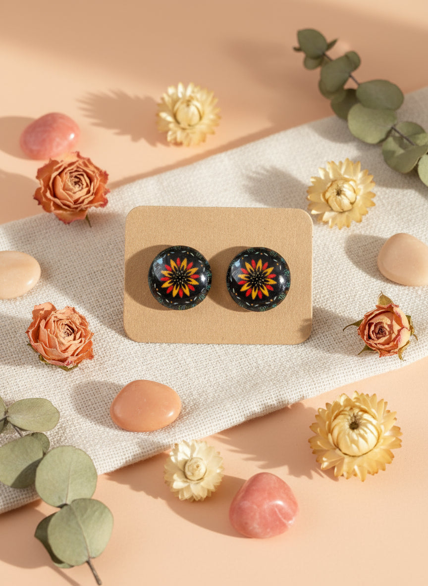Cabochon Earring with Flower