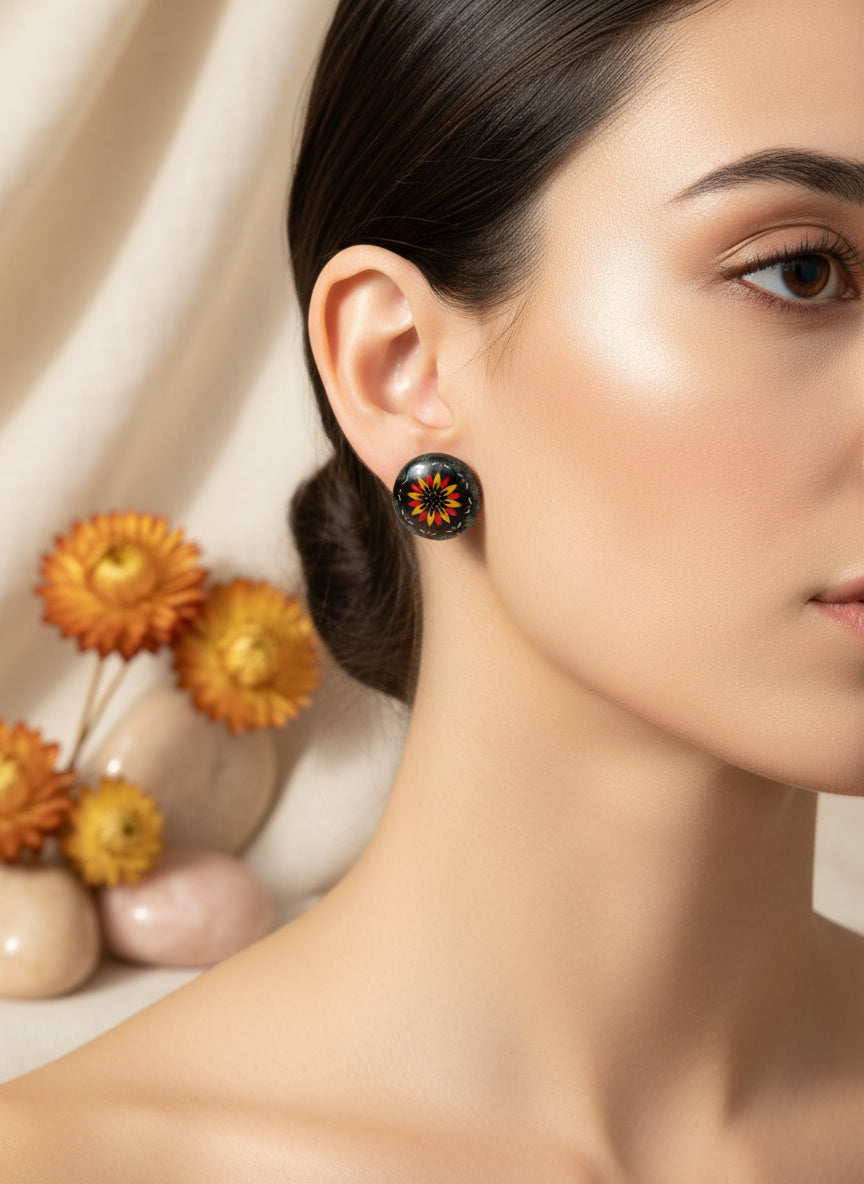 Cabochon Earring with Flower