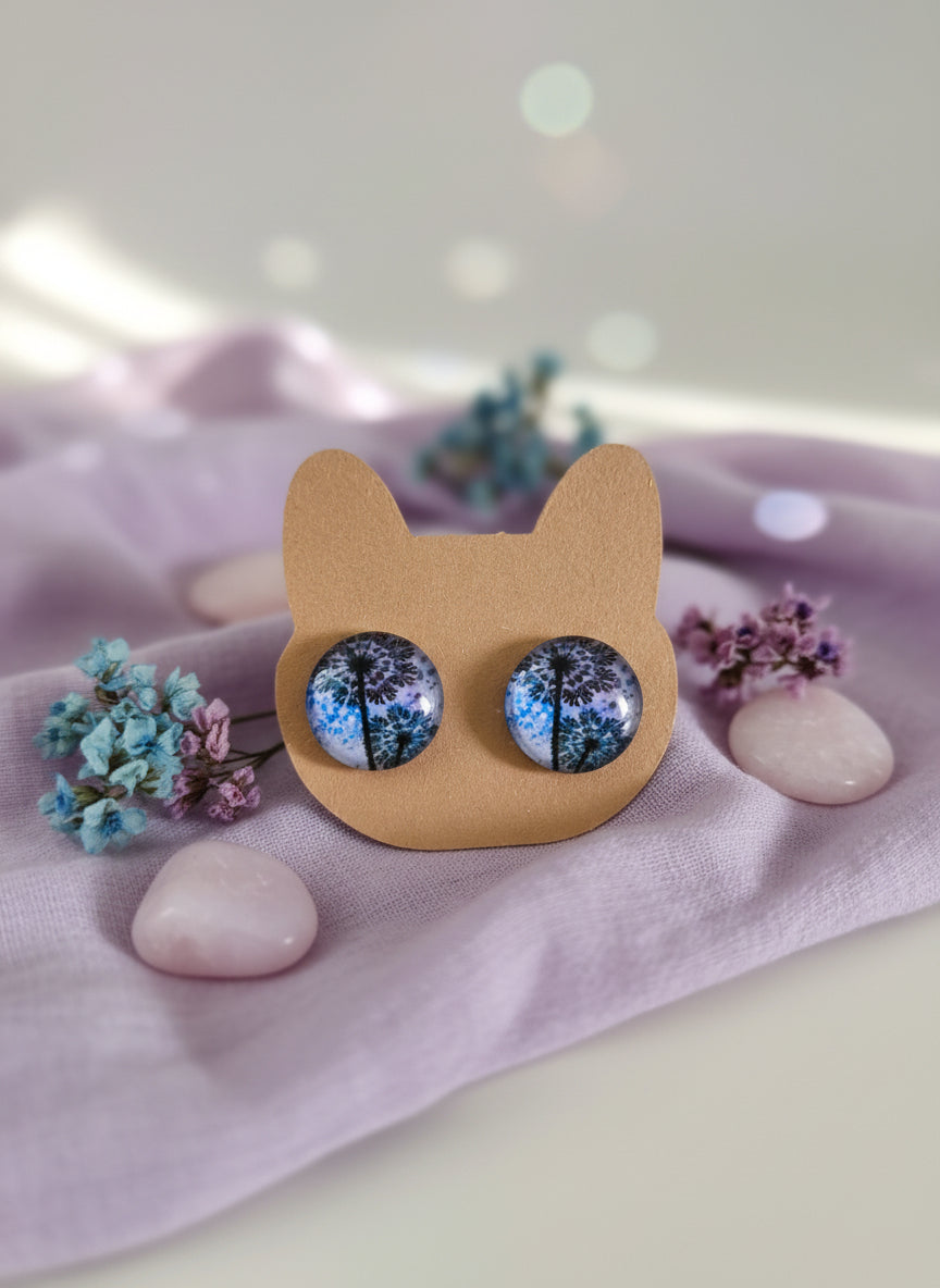 Cabochon Earring with Flower