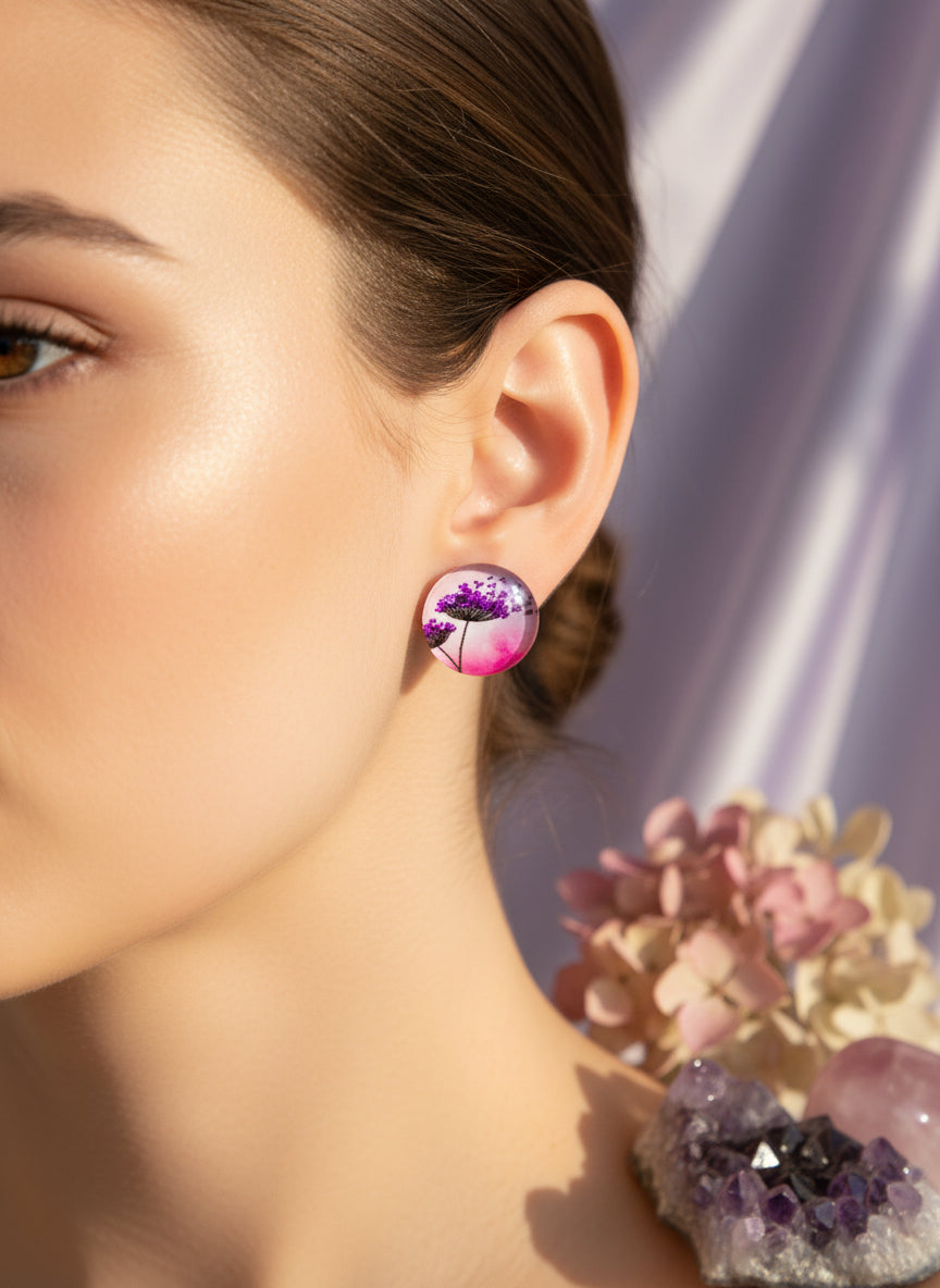 Cabochon Earring with Flower