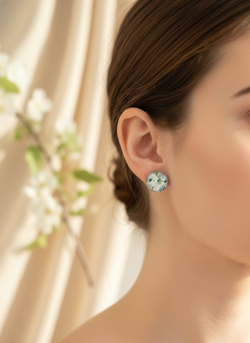 Cabochon Earring with Flower