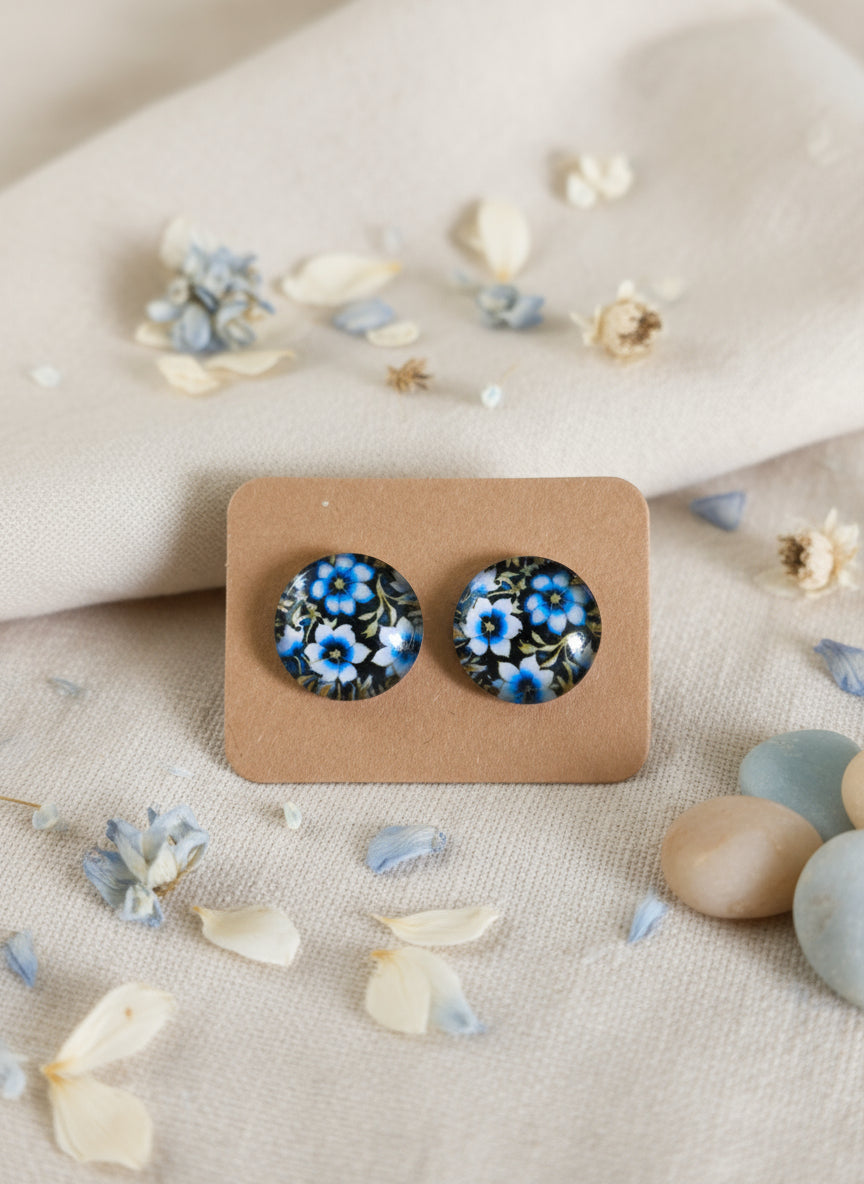 Cabochon Earring with Flower