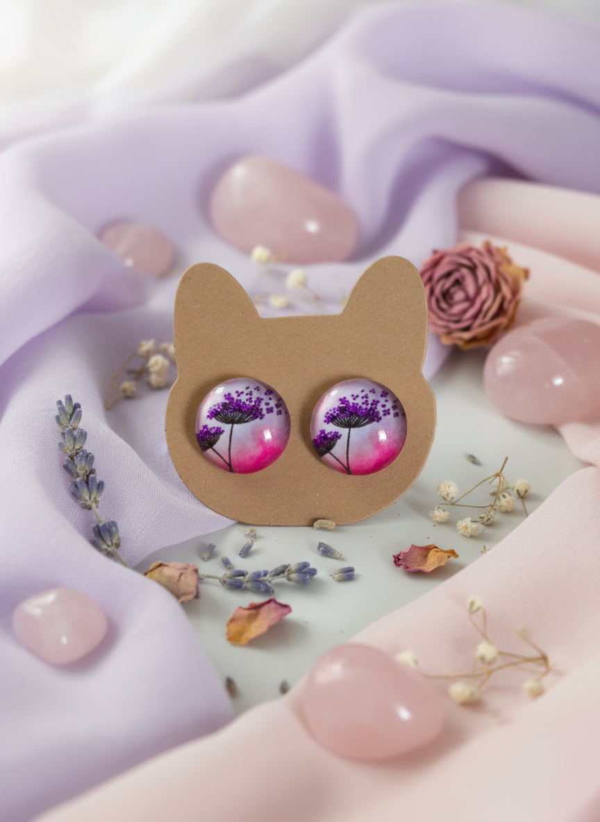 Cabochon Earring with Flower