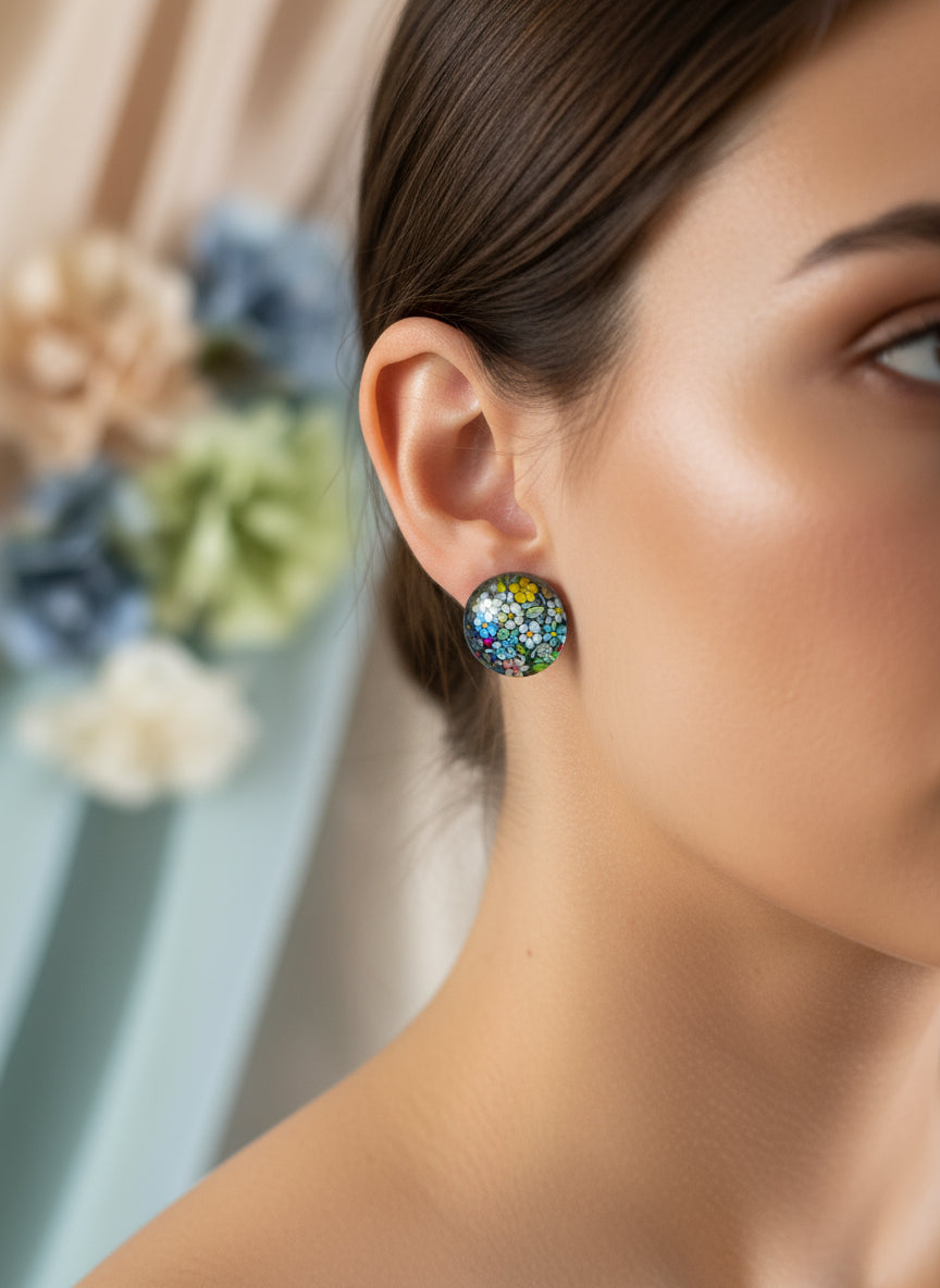 Cabochon Earring with Flower