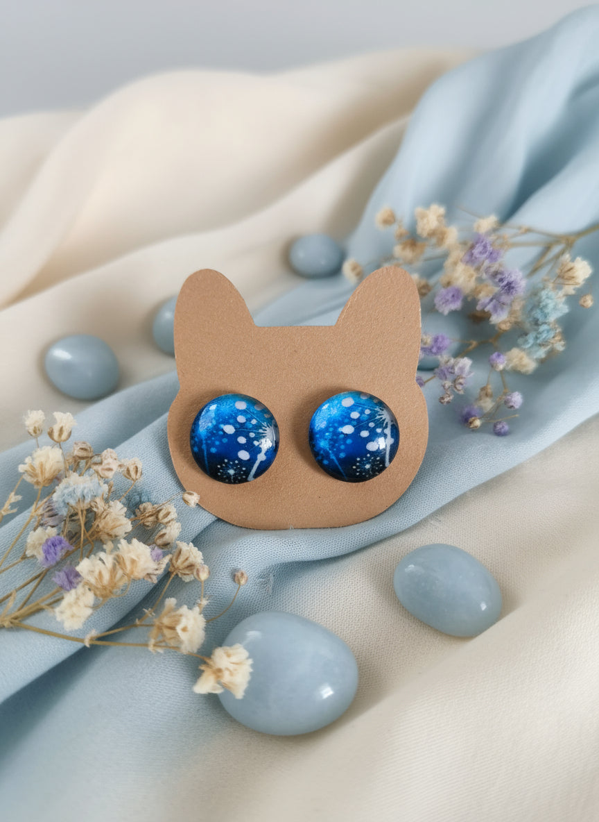 Cabochon Earring with Flower