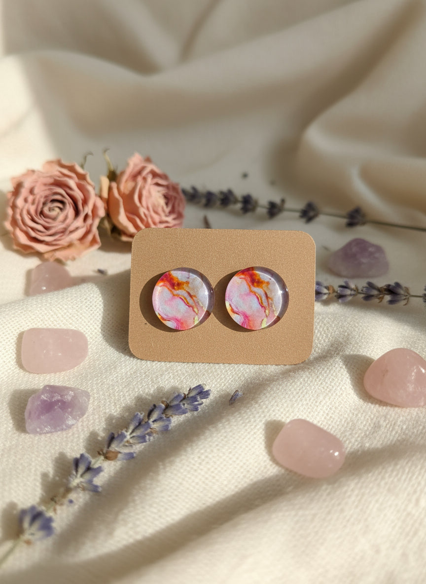 Cabochon Earring with Mineral design