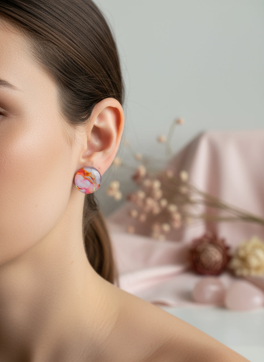 Cabochon Earring with Mineral design