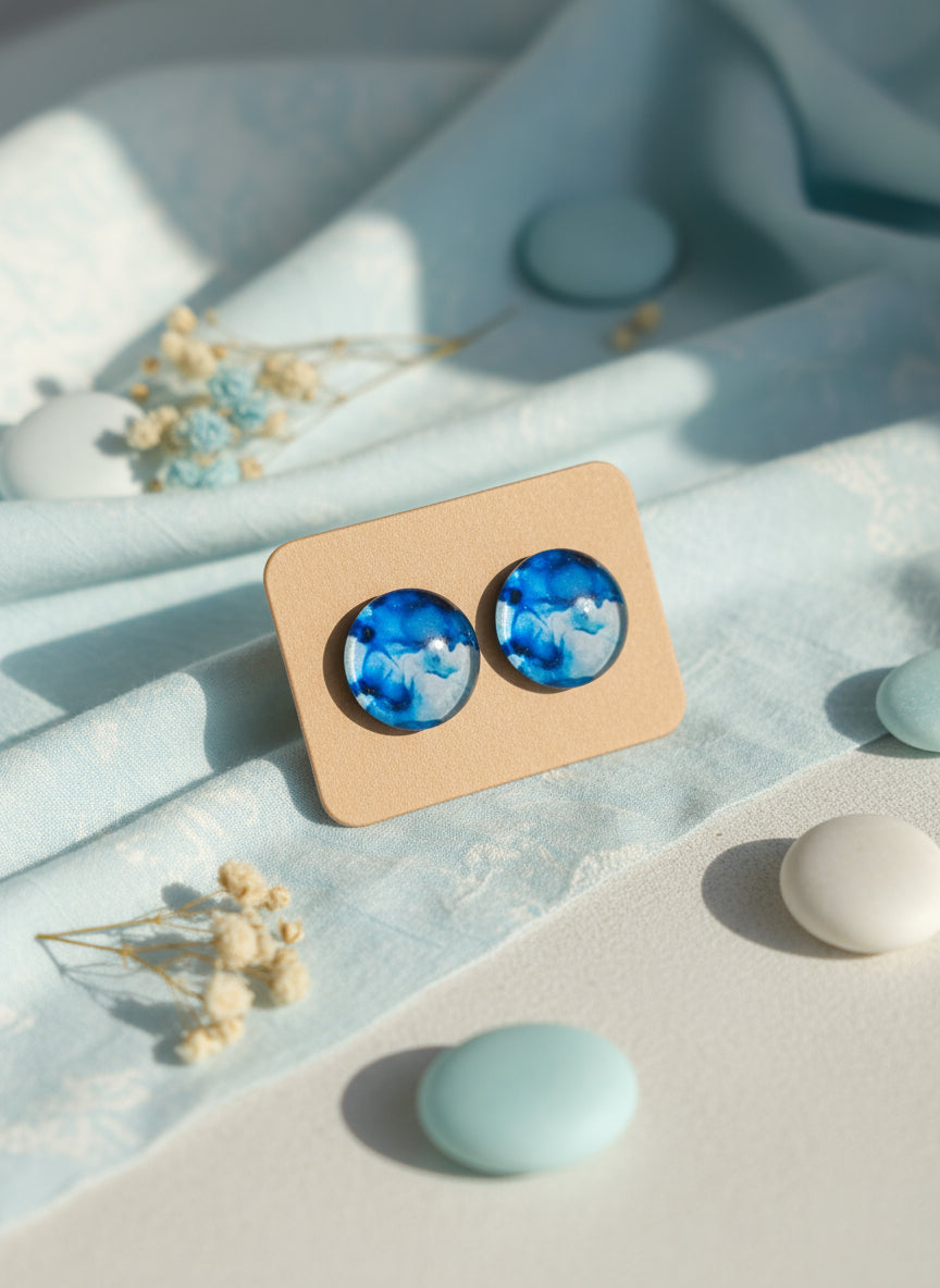 Cabochon Earring with Mineral design