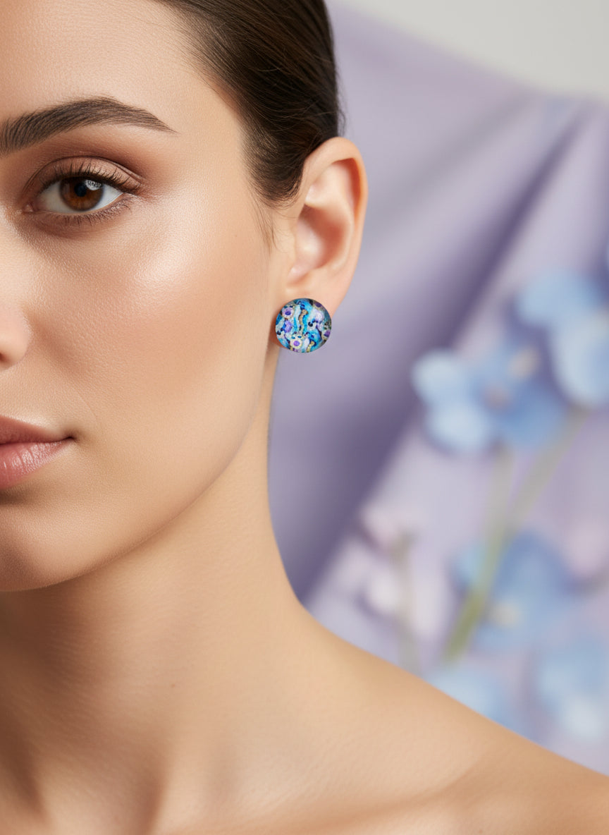 Cabochon Earring with Mineral design