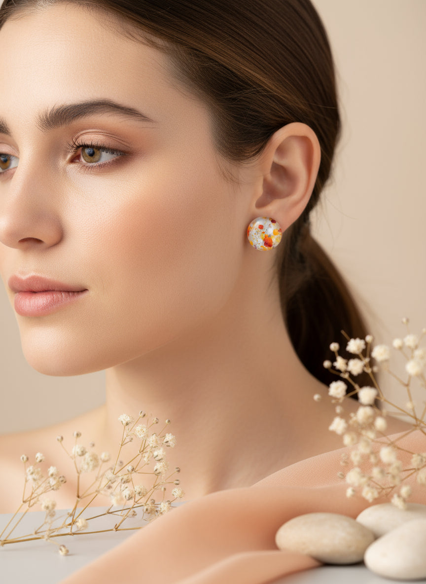 Cabochon Earring with Mineral design