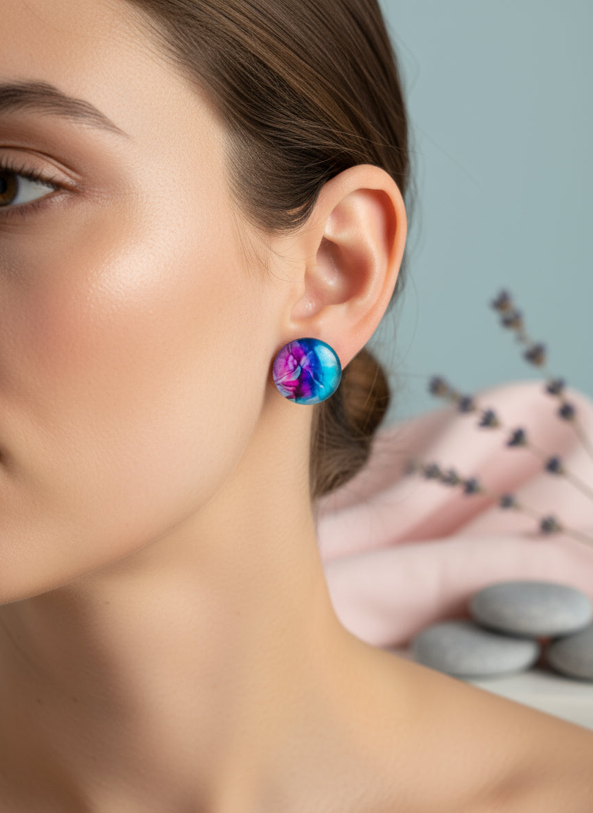 Cabochon Earring with Mineral design