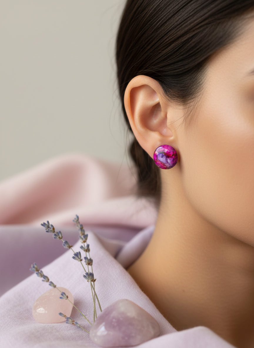 Cabochon Earring with Mineral design