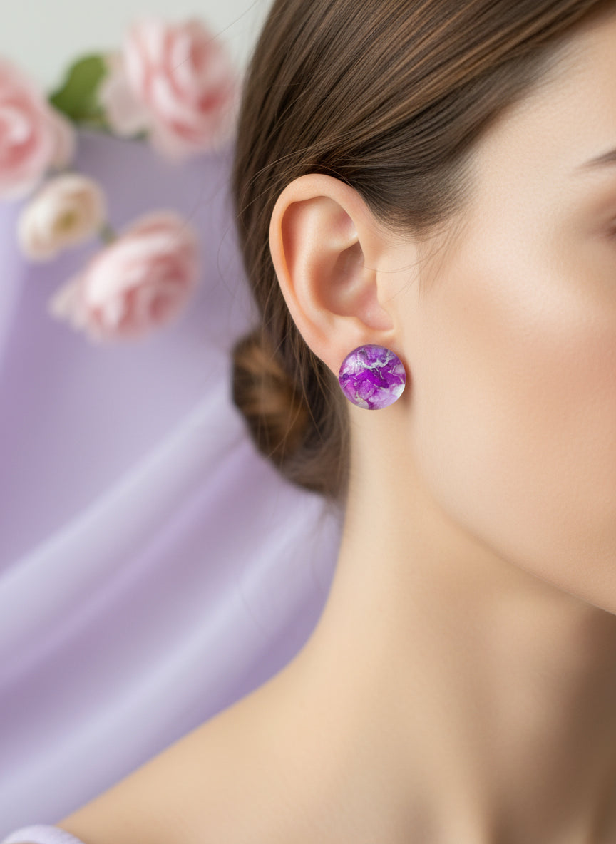 Cabochon Earring with Mineral design