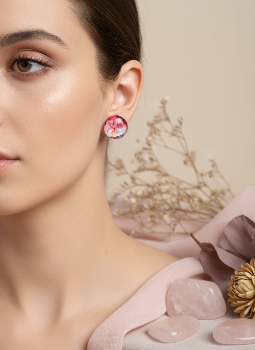 Cabochon Earring with Mineral design