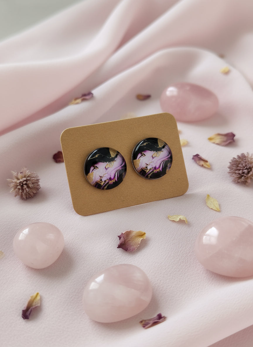 Cabochon Earring with Mineral design