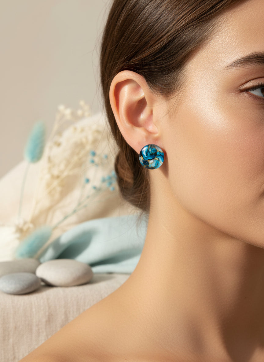 Cabochon Earring with Mineral design