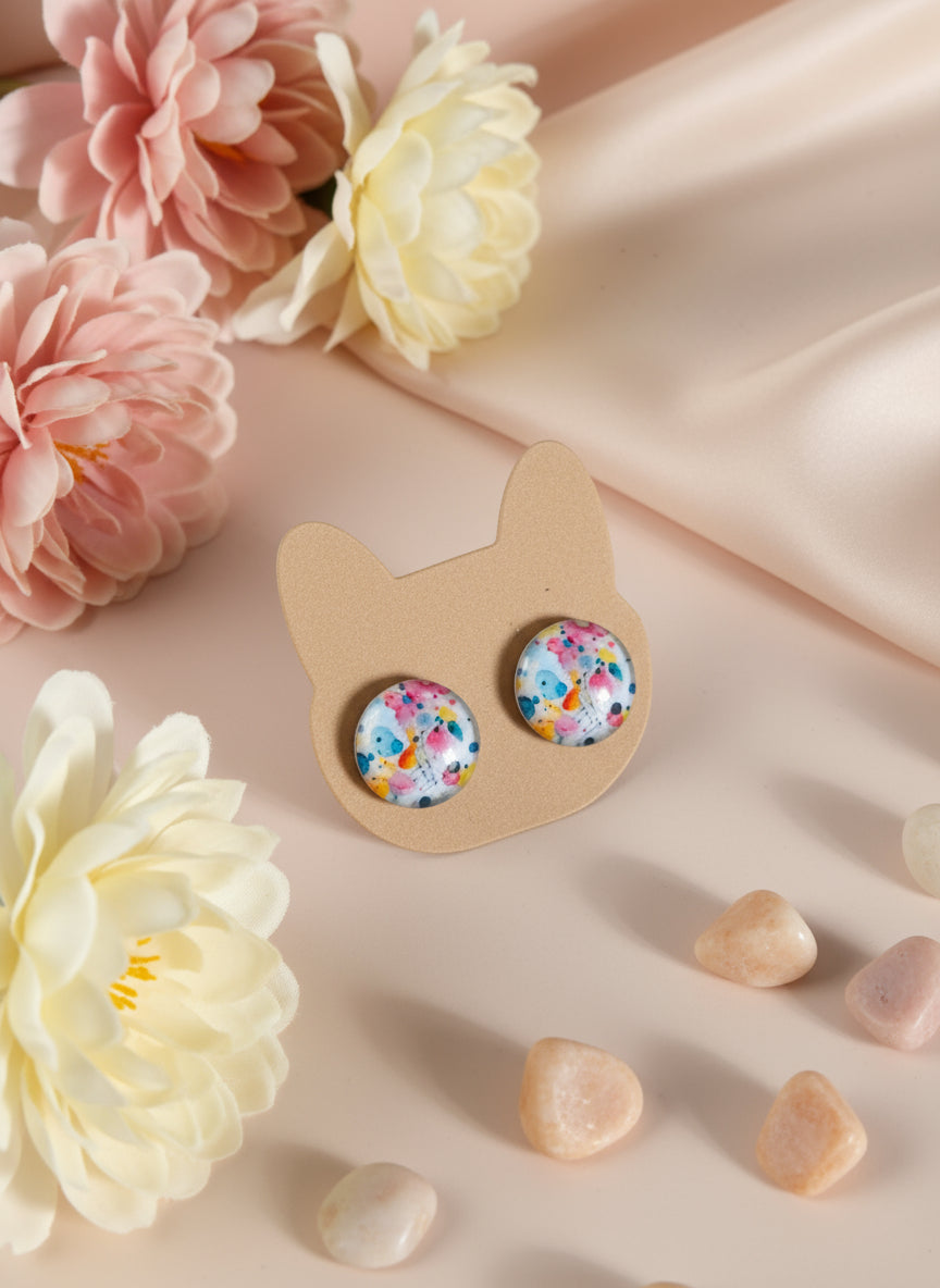 Cabochon Earring with Mineral design