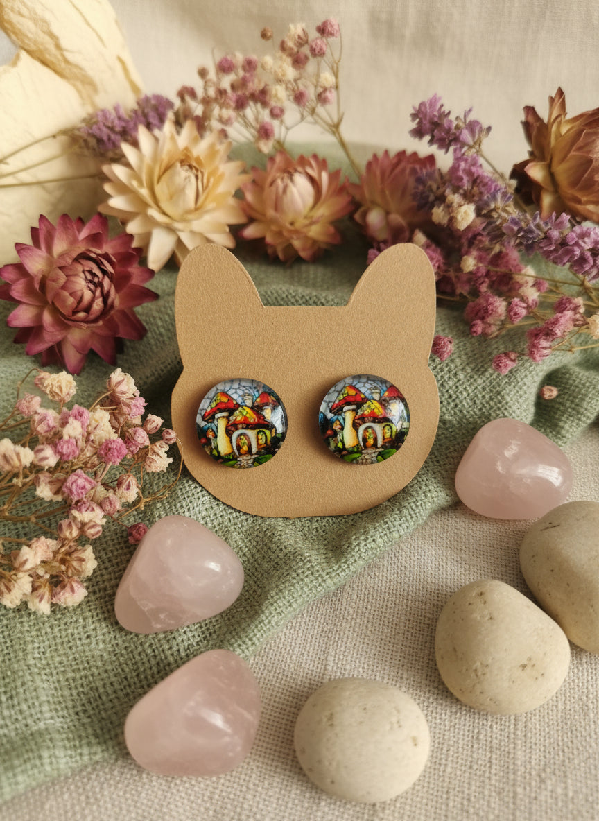 Cabochon Earring with Mushroom