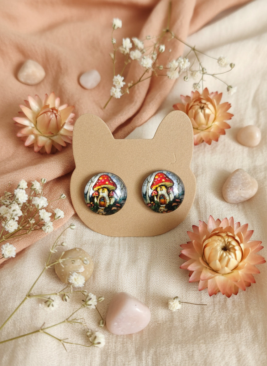 Cabochon Earring with Mushroom