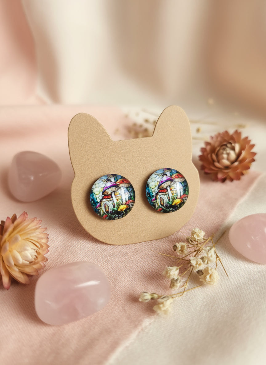 Cabochon Earring with Mushroom