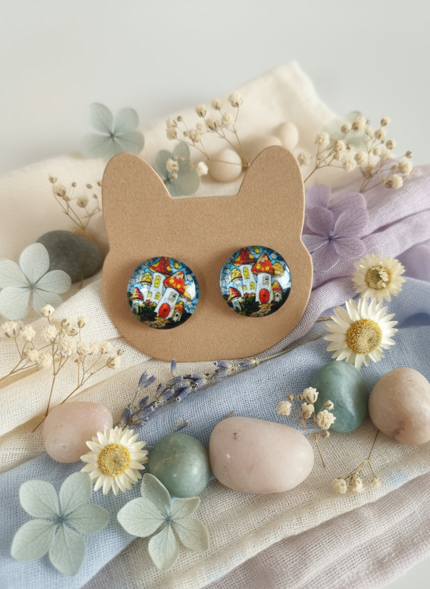 Cabochon Earring with Mushroom